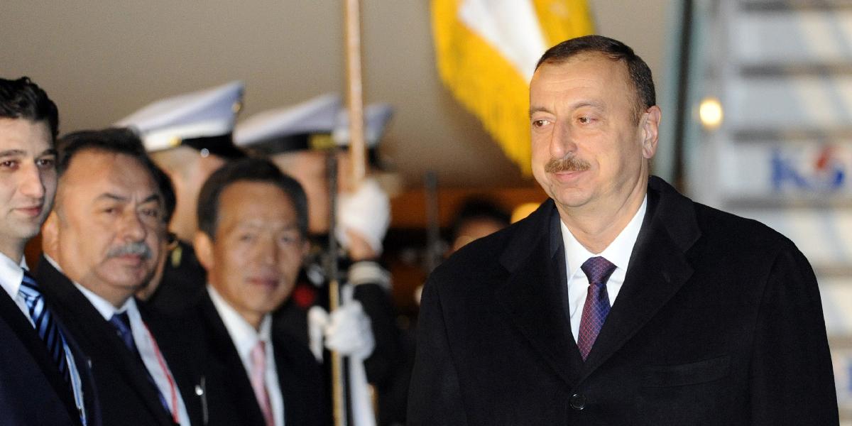 Úrady v Azerbajdžane zverejnili zoznam prezidentských kandidátov
