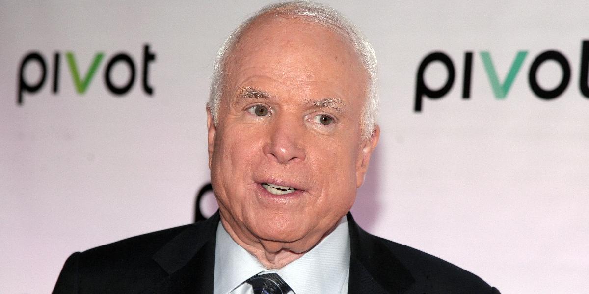 Ďalšia príležitosť pre McCaina: Po ruskom portáli, mu ponúkla priestor aj štátna televízia