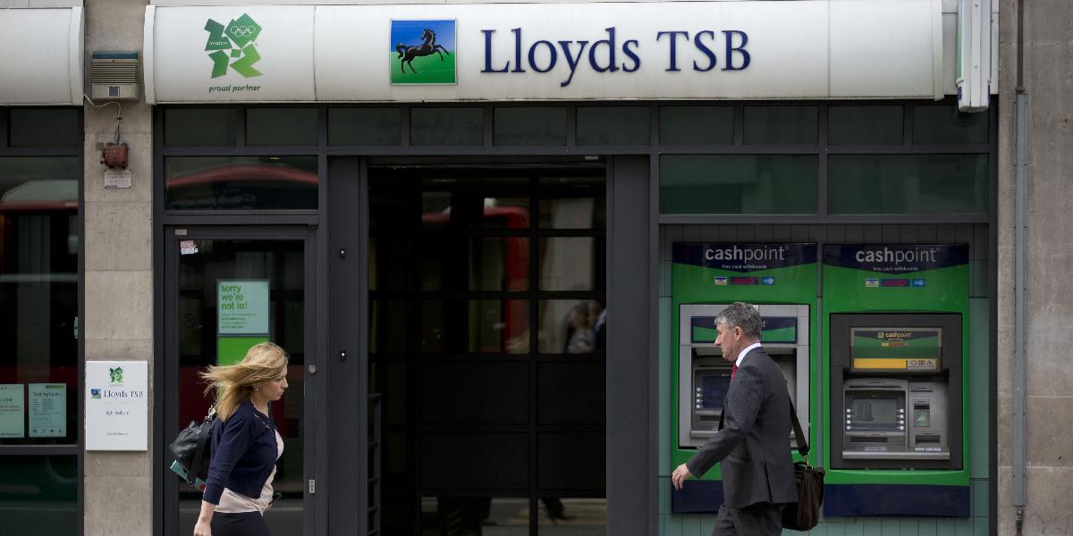 Britská vláda predala časť akcií veľkobanky Lloyds Banking Group
