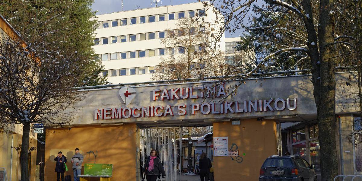 Nemocnice dlhovali na konci augusta 70,7 mil. eur