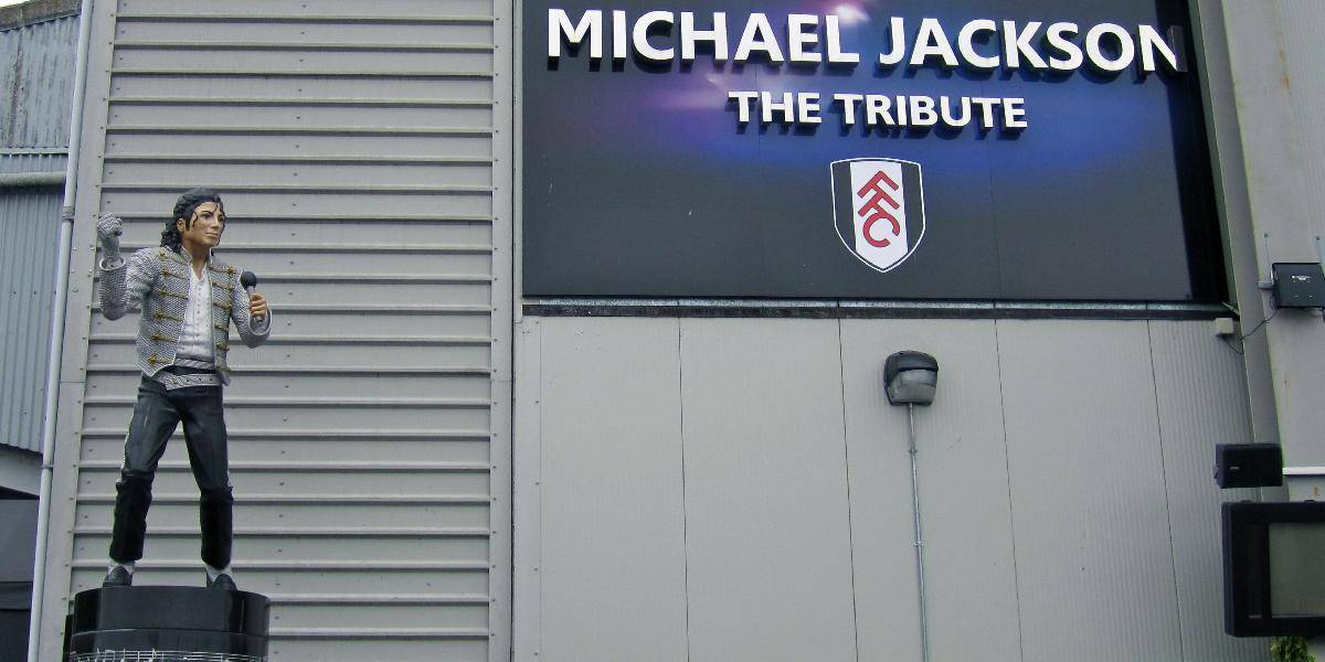 Fulham odstráni spred štadióna sochu Michaela Jacksona