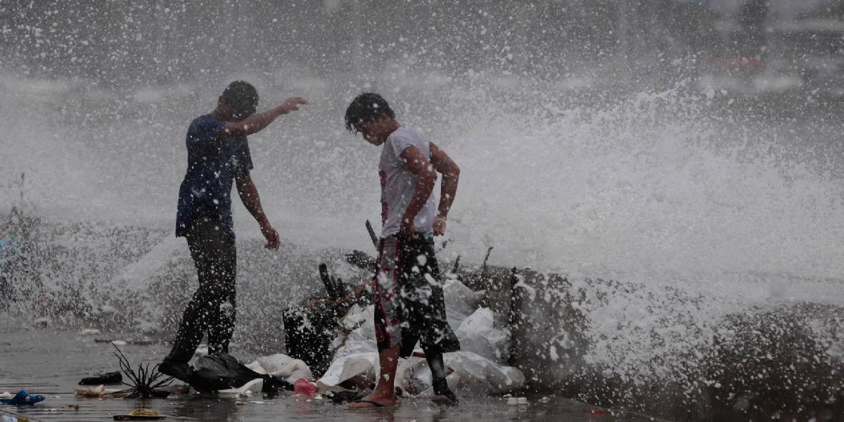 Supertajfún v Taiwane priniesol prudké dažde a silný vietor