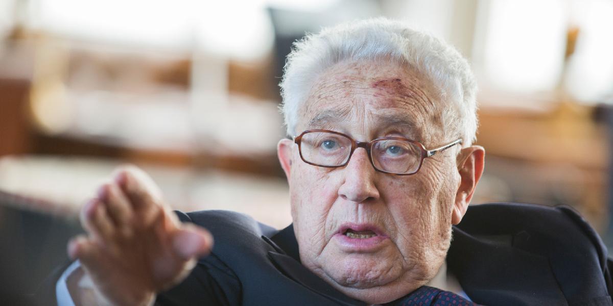 Kissinger: Odstúpenie Bašára Asada by nebolo najlepším riešením