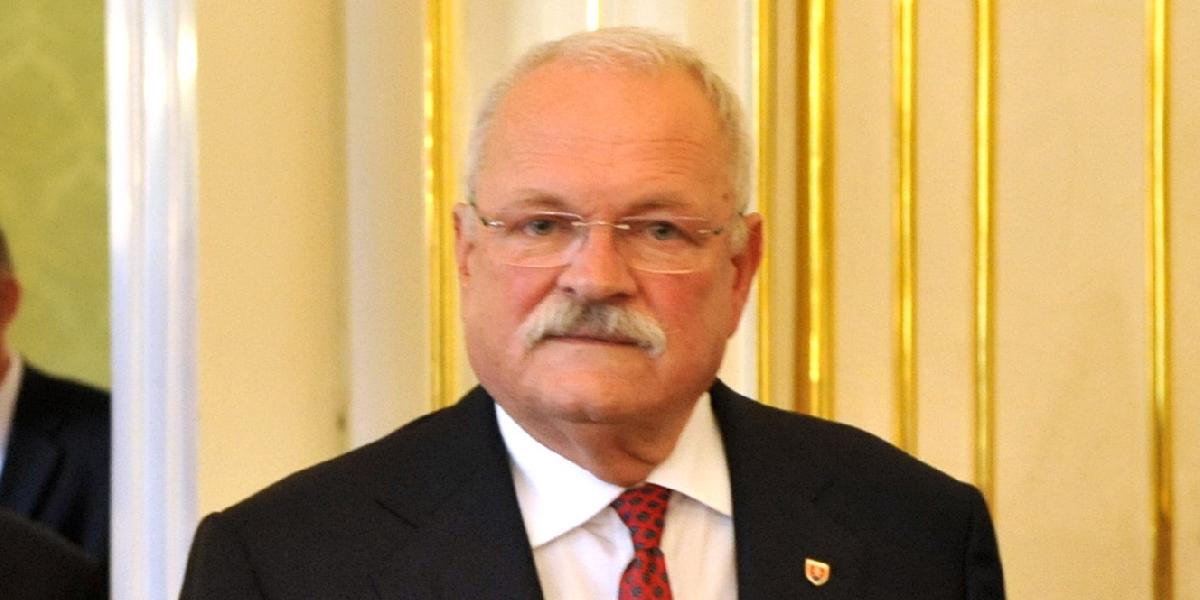 Gašparoviča o milosť tento rok žiadalo už 224 ľudí, udelil jednu