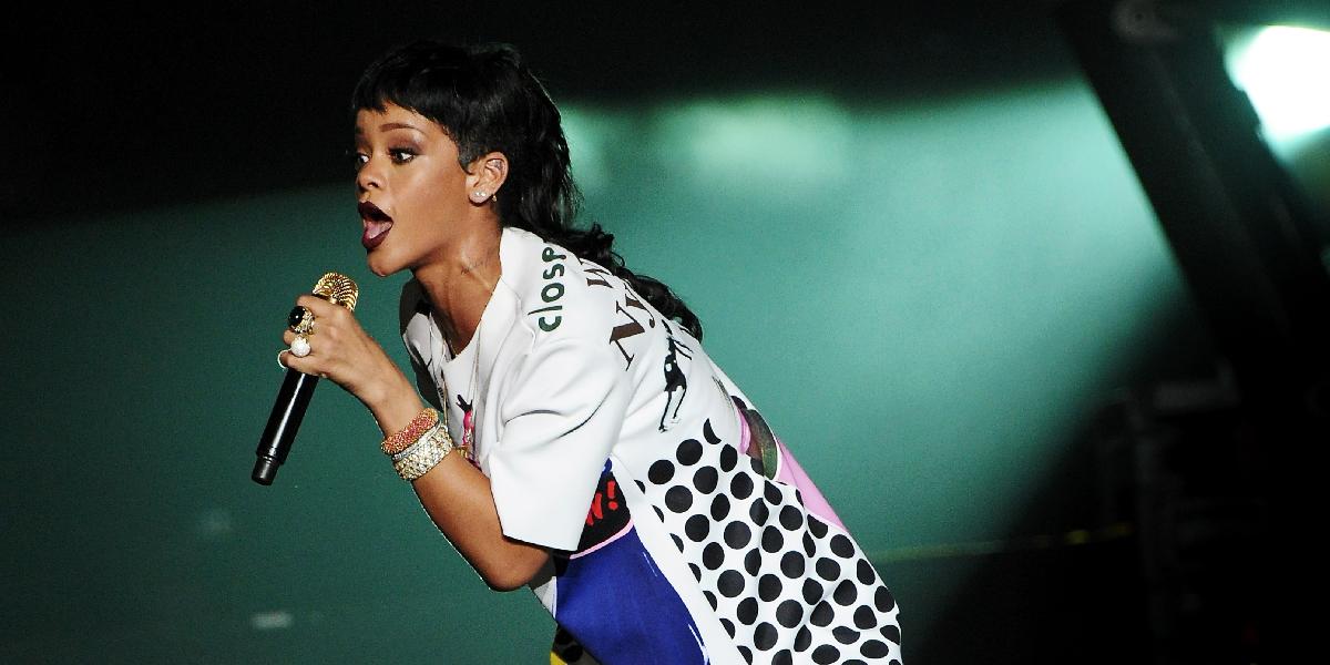 Rihanna rozčúlila verejnosť fotkou s chránenou poloopicou