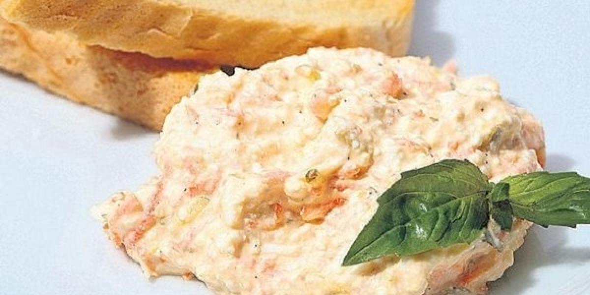 Dnes na večeru pripravíme tvarohovú nátierku s mrkvou