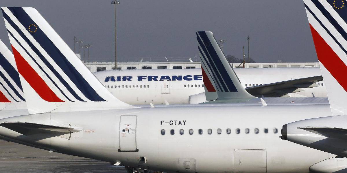 Pre tonu kokaínu v lietadle Air France zadržali vo Venezuele 22 ľudí