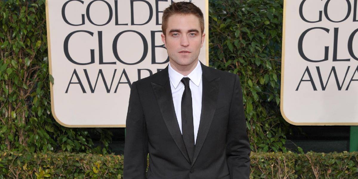Robert Pattinson chodí s dcérou Seana Penna