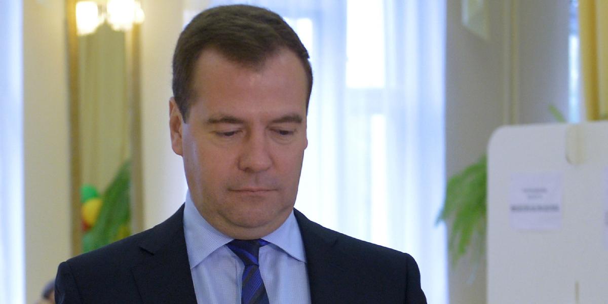 Ruský premiér Medvedev požaduje zmenšenie úlohy štátu v ekonomike