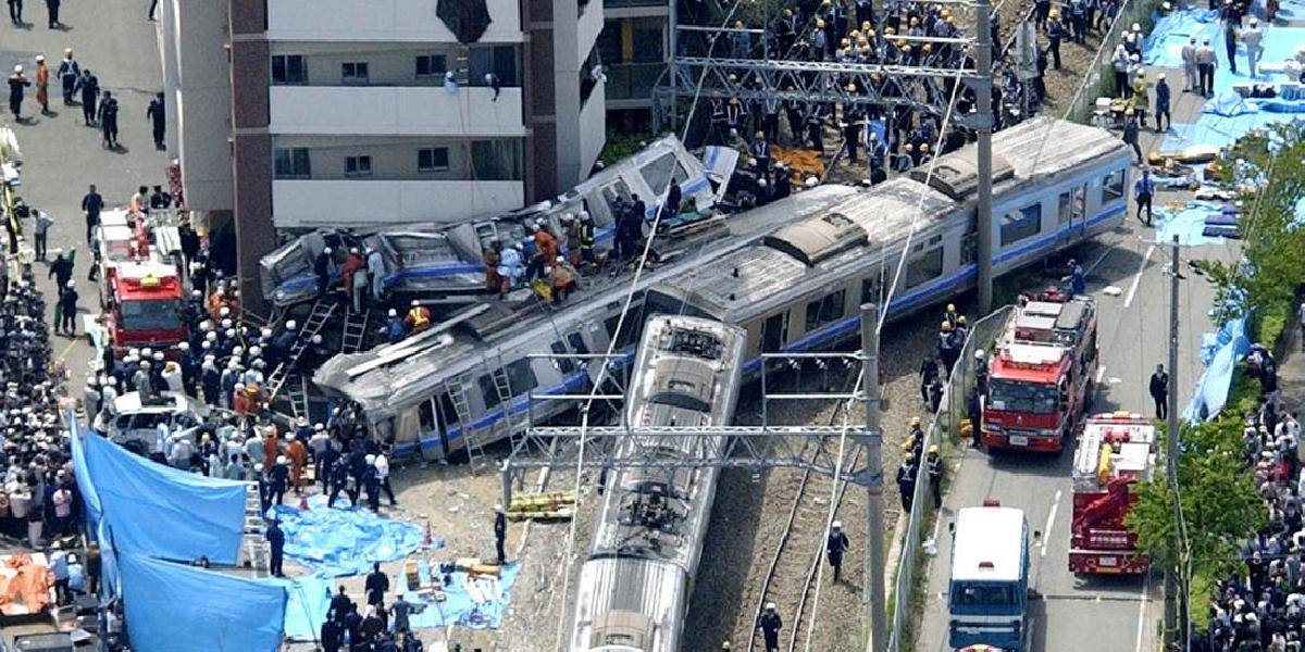Šéfovia nie sú vinní zo smrti 100 ľudí pri vlakovej nehode