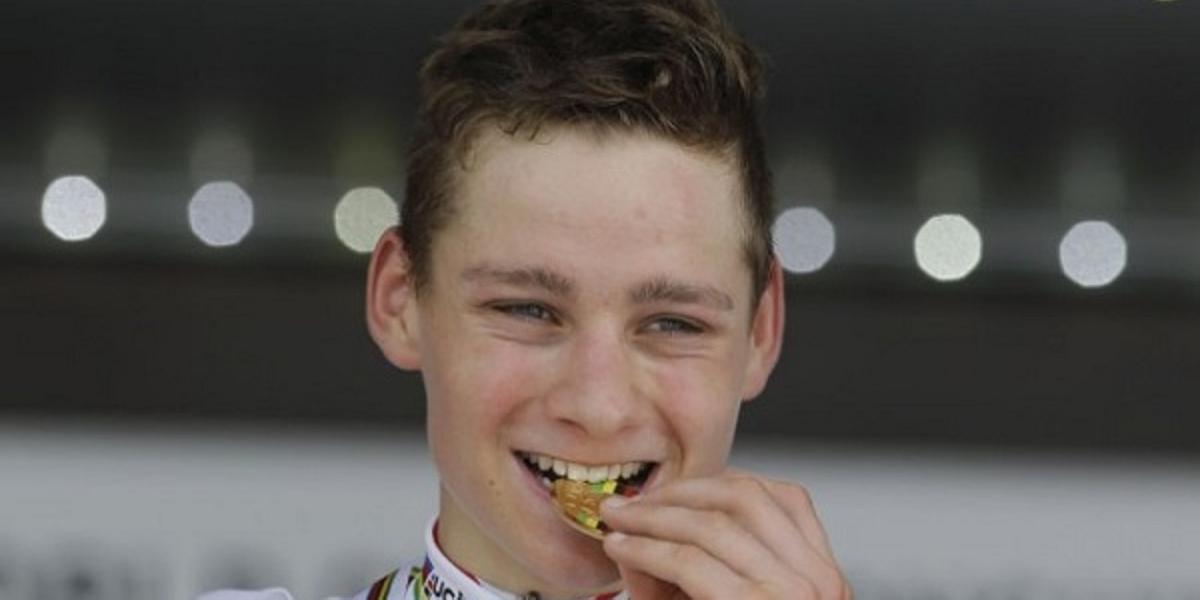 Van der Poel po úspechoch v cyklokrose vyhral na ceste