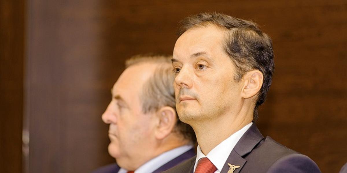 Most-Híd chce ´zjesť´ južné Slovensko, treba ho rozpustiť