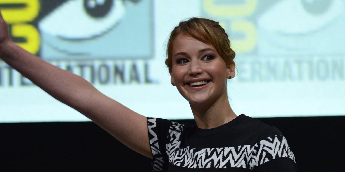Jennifer Lawrence si zahrá v pokračovaní komédie Blbý a blbší