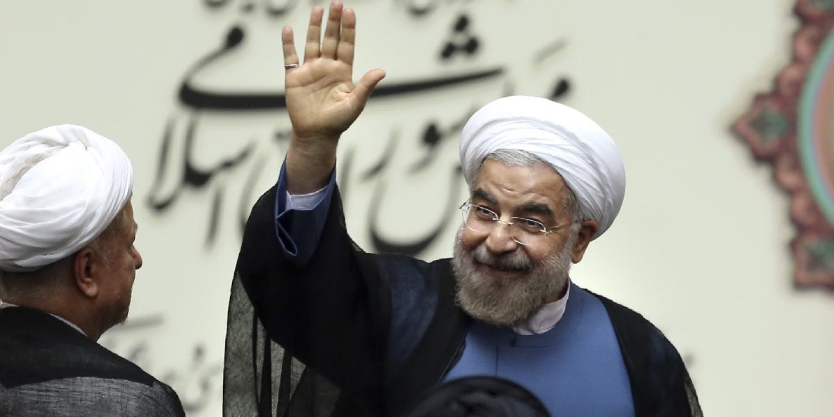 Iránsky prezident Rúhání chce opäť zaviesť priame lety do USA