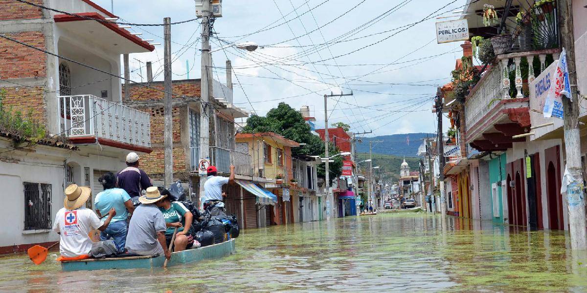 Tropická búrka Wutip bičuje Áziu, zahynuli desiatky ľudí