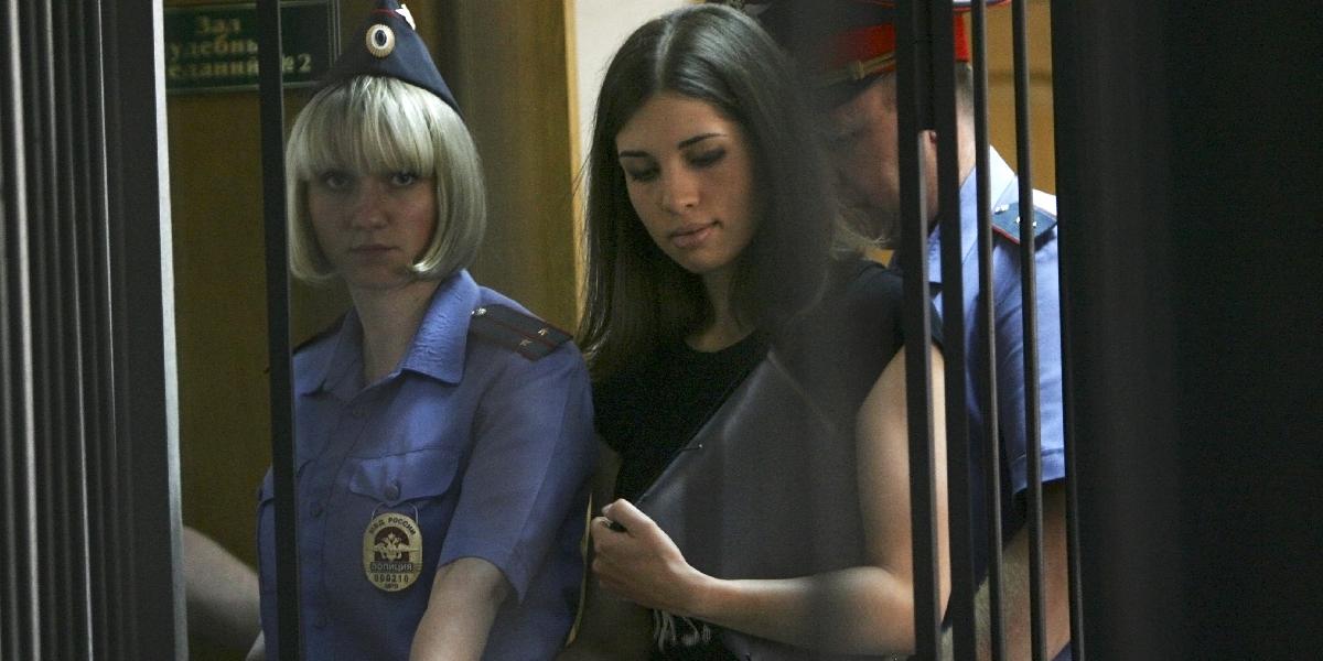 Hladovka členky Pussy Riot je zvonku riadená akcia, tvrdia ruské úrady