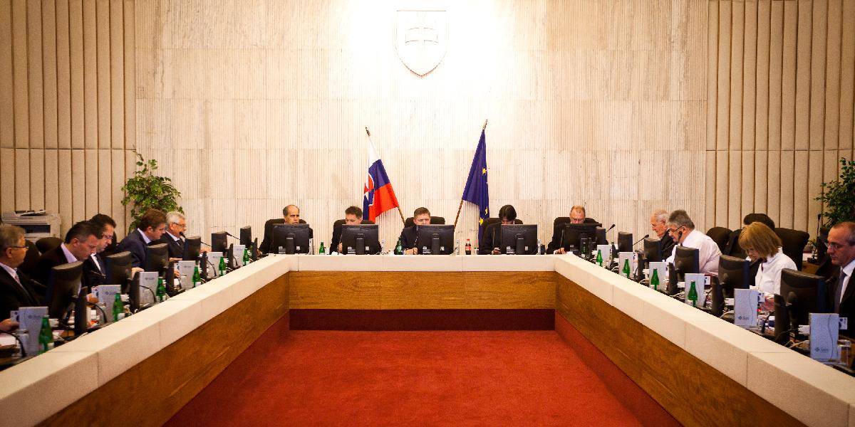 Vláda bude rokovať o zlepšení sociálno-ekonomickej situácie Košíc
