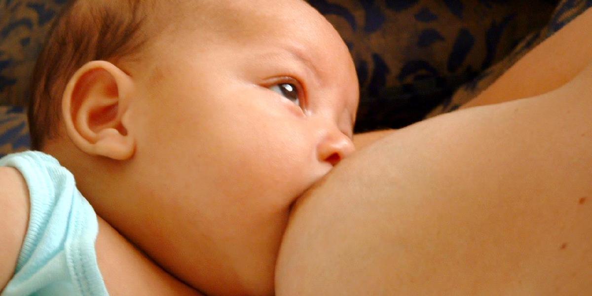 Laktačná poradkyňa: V nemocniciach mamičky neučia dojčiť