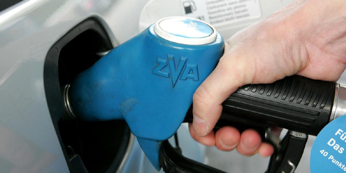 Ceny benzínov od piatka znovu klesnú