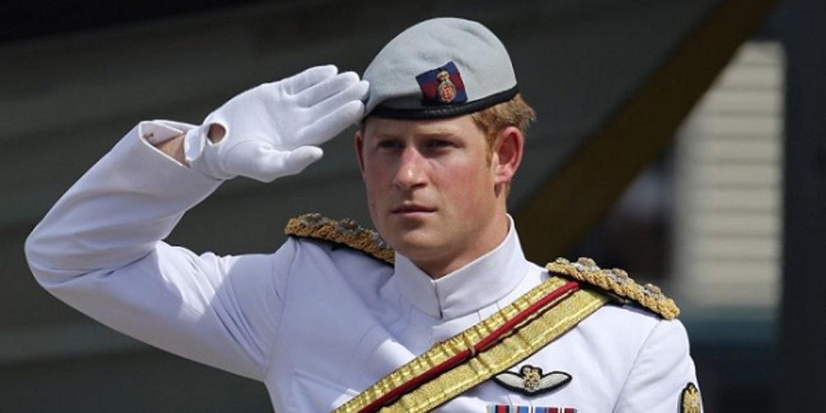Princ Harry sa zúčastnil na oslavách 100. výročia vojnového loďstva