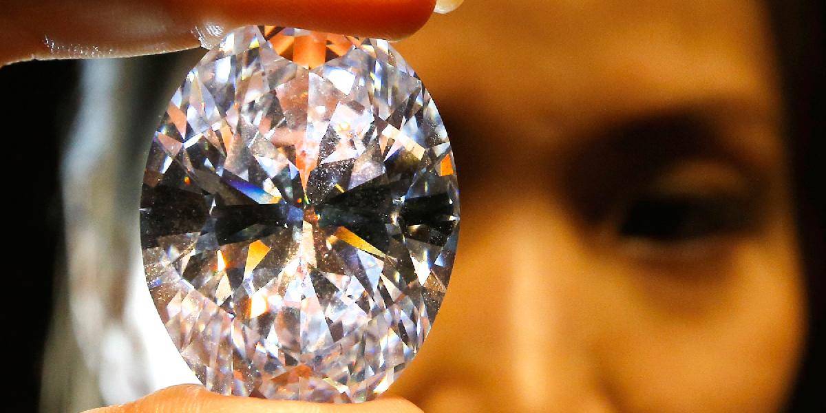 Rekordná dražba: Tento malý diamant predali za skoro 20 milónov eur!