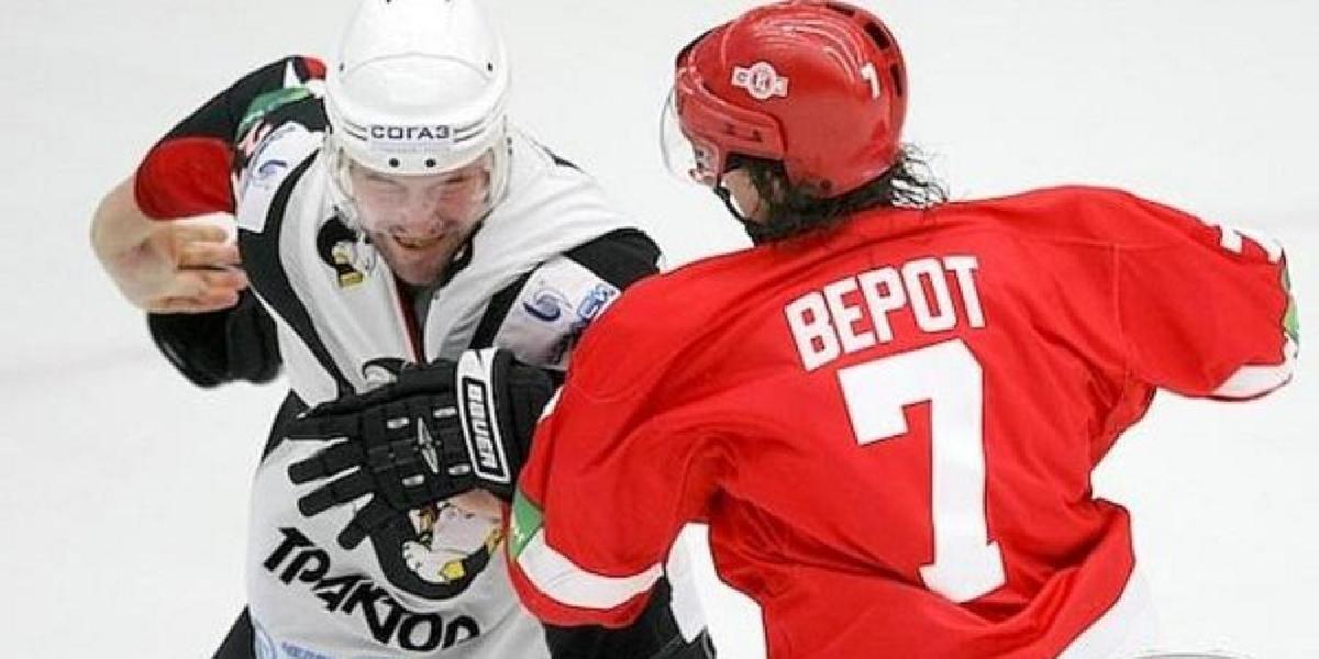 Najtrestanejší hráč KHL Verot sa po šiestich rokoch vrátil do USA