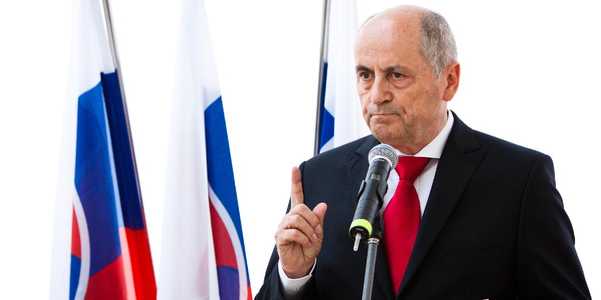 Niektorí prezidentskí kandidáti by za jointa netrestali, Čarnogurský áno