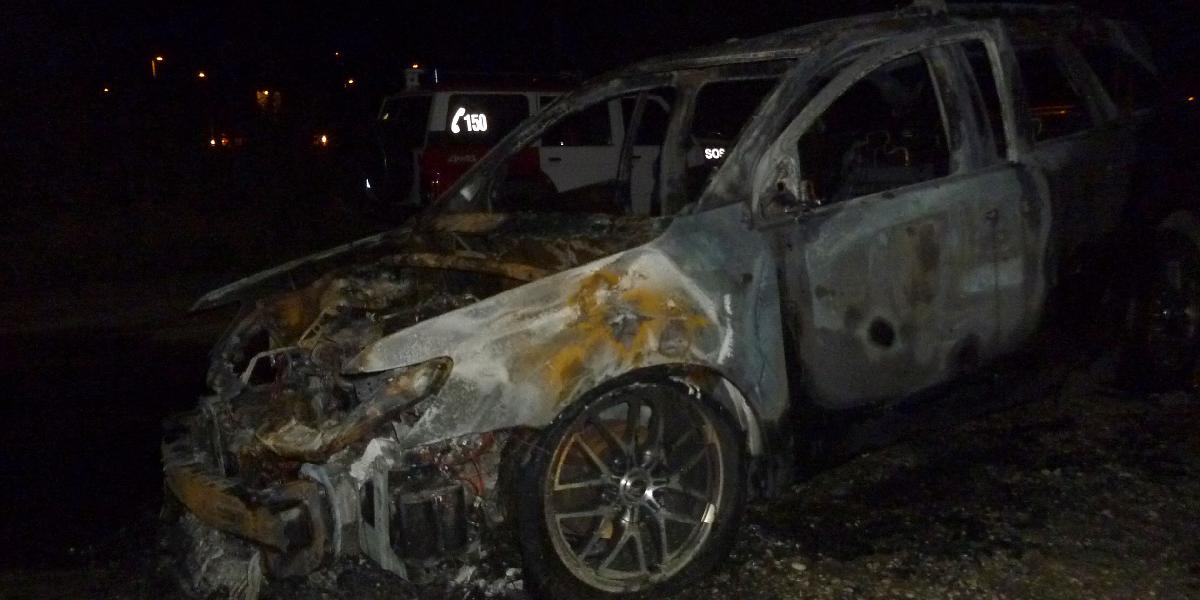 Požiar auta spôsobil jeho majiteľovi škodu 5-tisíc eur
