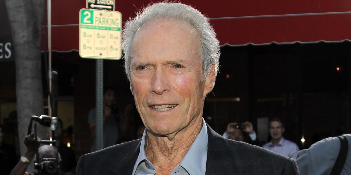 Manželka Clinta Eastwooda stiahla žiadosť o súdnu rozluku