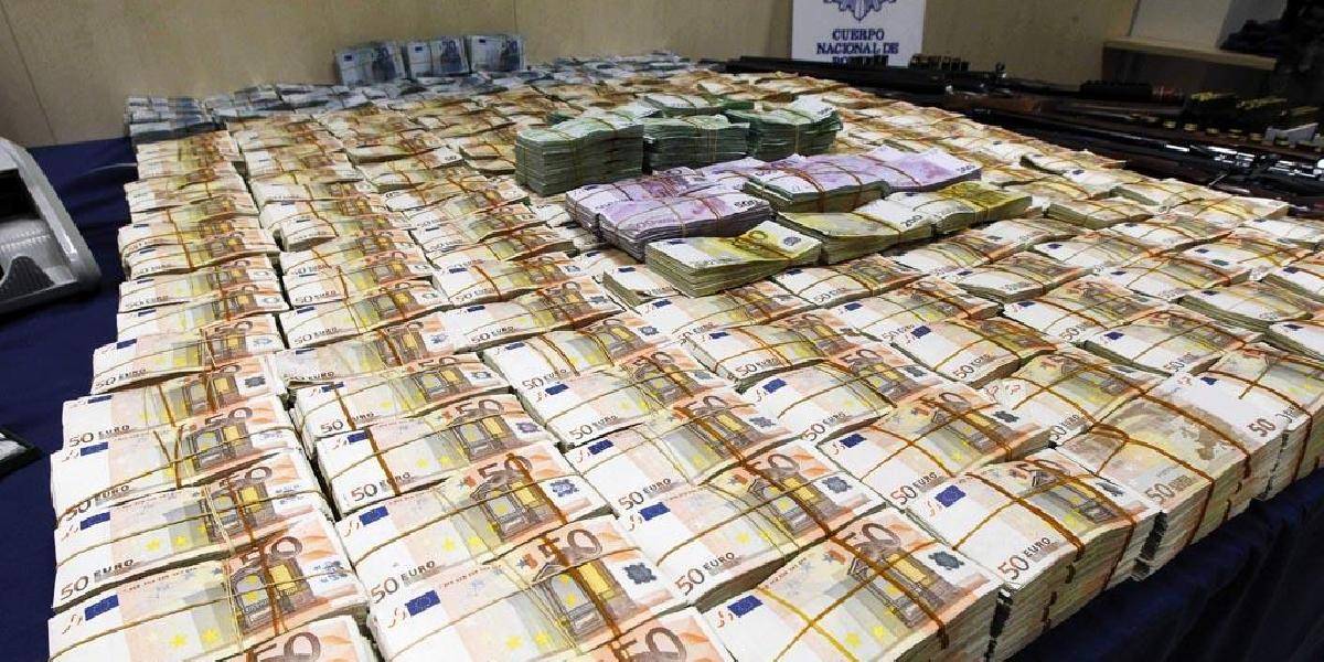 EÚ pre diskrimináciu Rómov a Židov zastavuje peniaze pre Bosnu