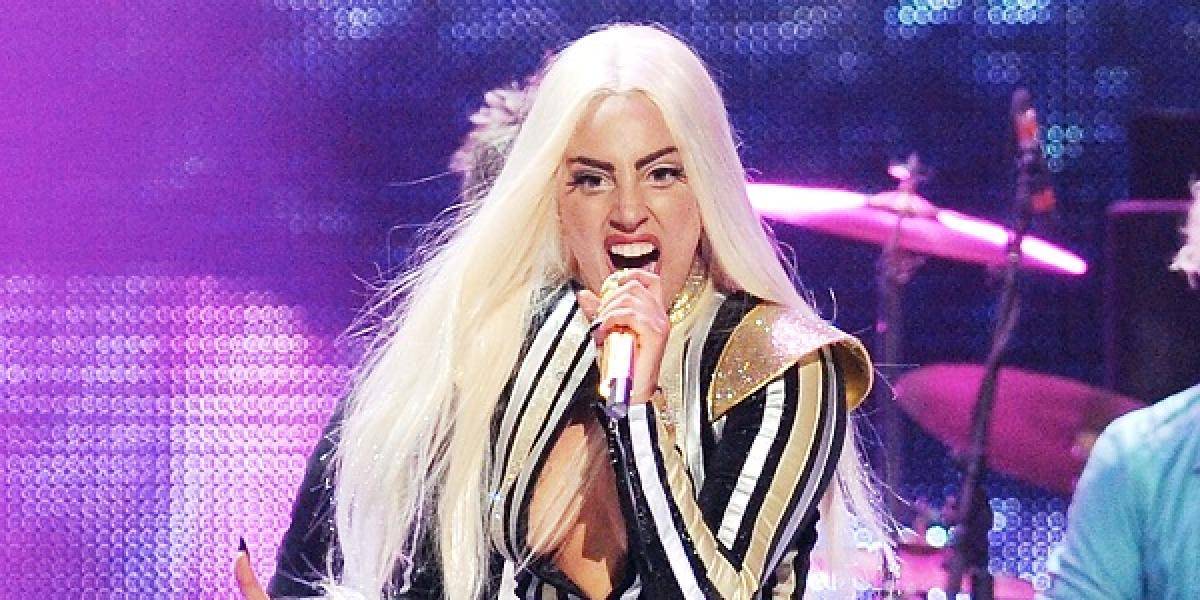 Lady Gaga minie na posteľnú bielizeň stotisíc dolárov ročne