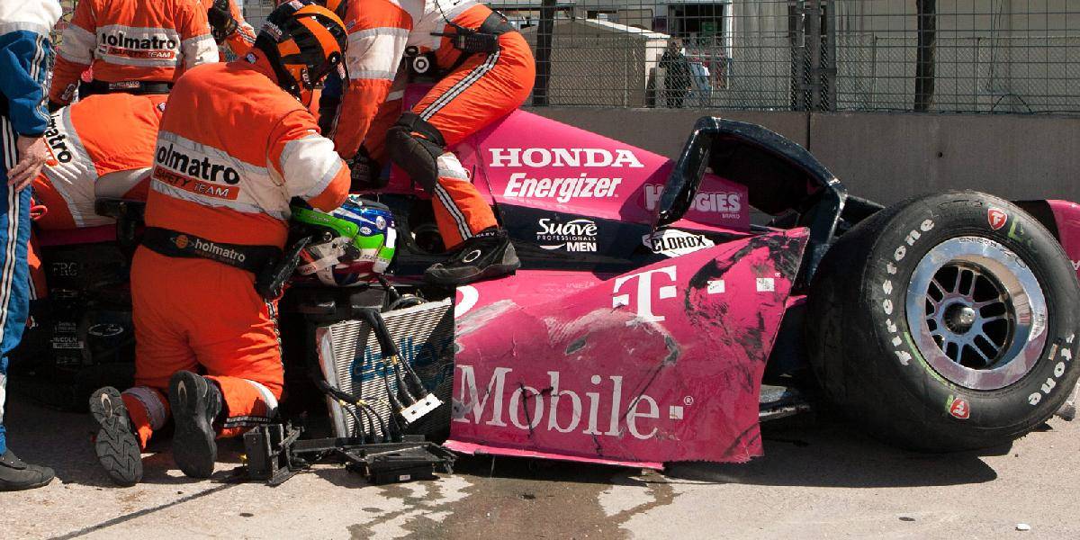 Franchitti sa týždeň po havárii podrobil operácii členka