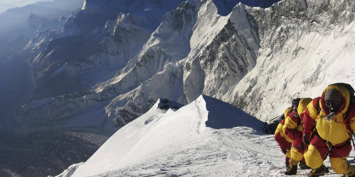 Austrálčan a traja Tibeťania zahynuli v lavíne na Mount Evereste