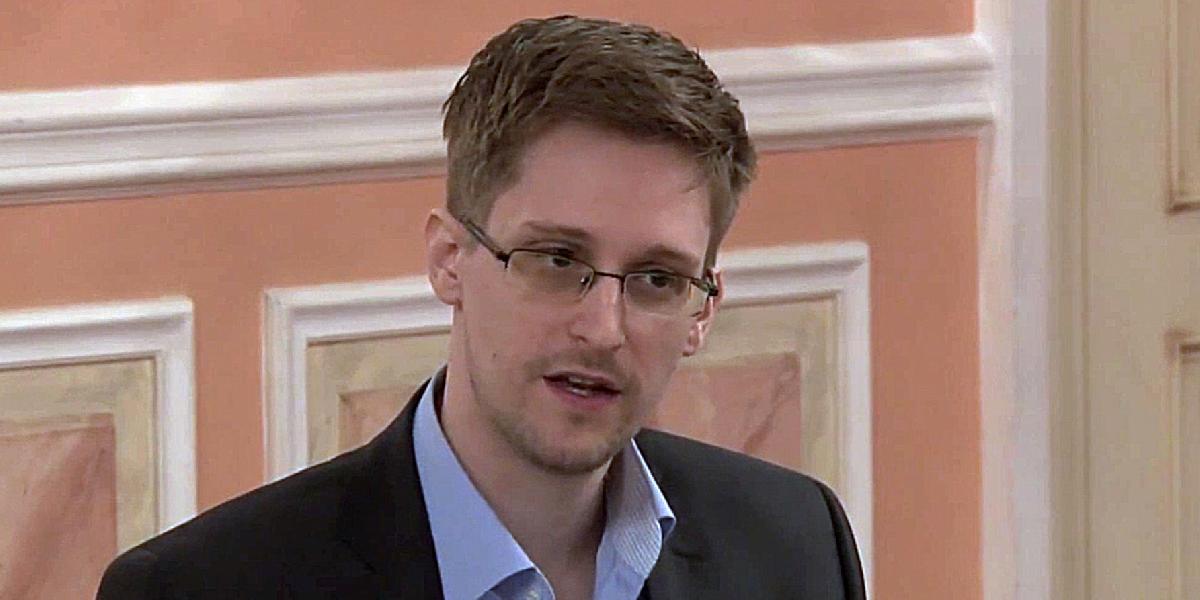 Otec a syn Snowdenovci sa tajne stretli v Moskve