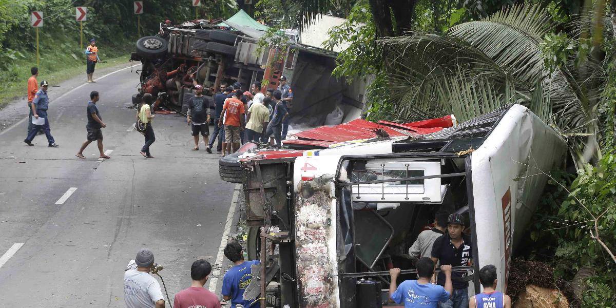 Hromadná dopravná nehoda na Filipínach: Zomrelo takmer 20 ľudí!
