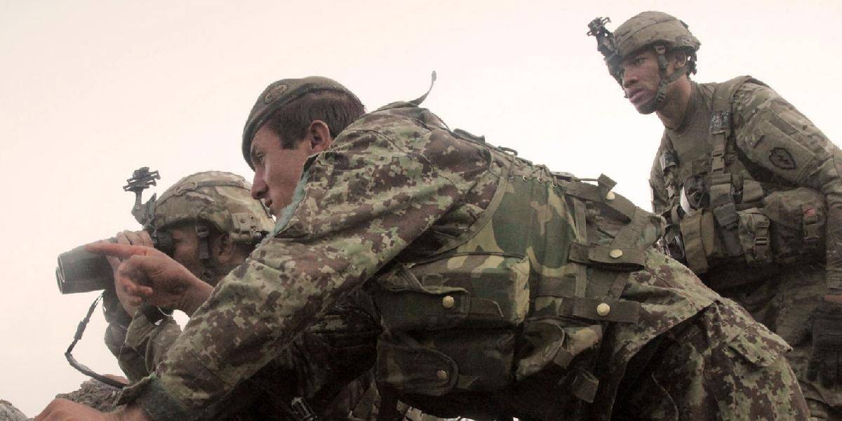 Nečakaný obrat: Afgánsky veliteľ komanda ušiel k povstalcom aj s vybavením!