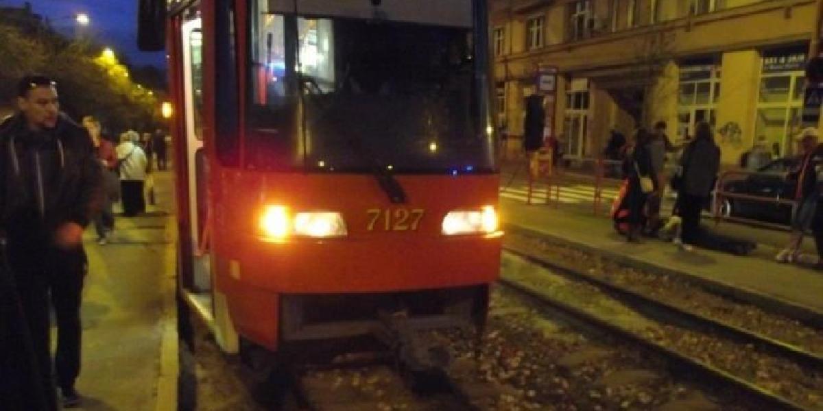 V Bratislave vodič električky zachránil muža, ktorý chcel spáchať samovraždu