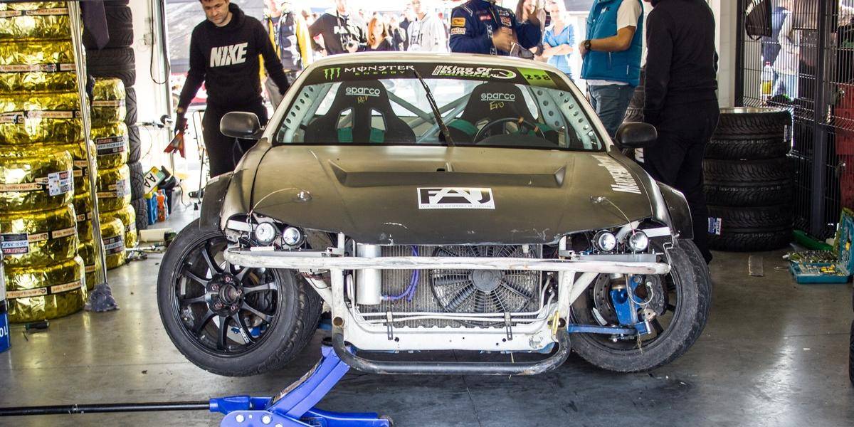 Fotogaléria: King of Europe - driftérske špeciály v paddocku