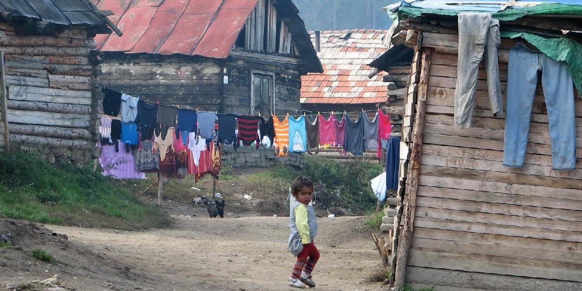 Al-Džazíra: Slovensko prosperuje, rómska komunita zostala opustená!