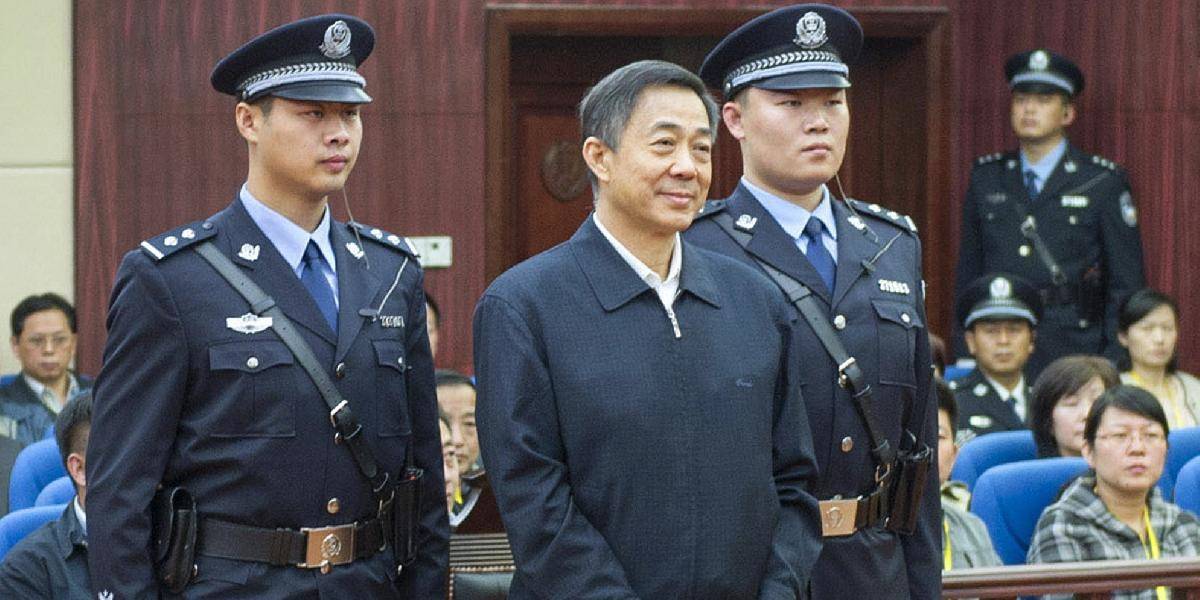 Čínsky súd potvrdil doživotný trest pre bývalého politika Po Si-laja