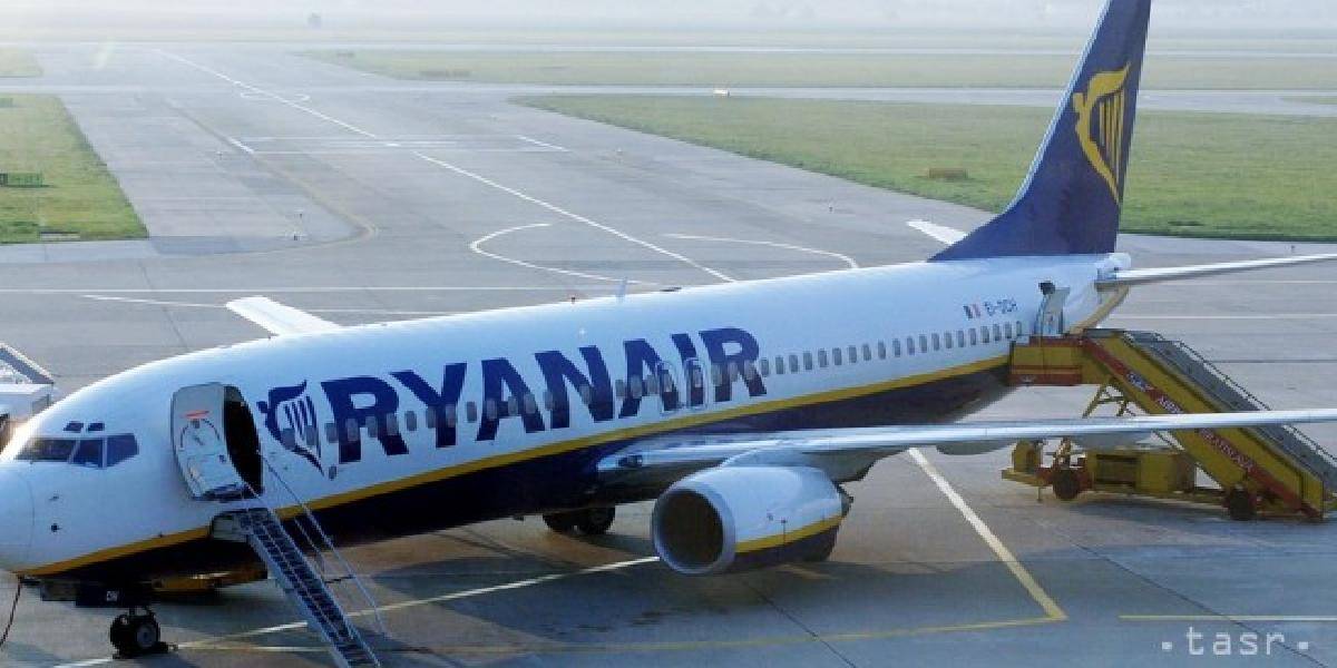 Ryanair zníži niektoré poplatky v snahe zlepšiť služby zákazníkom