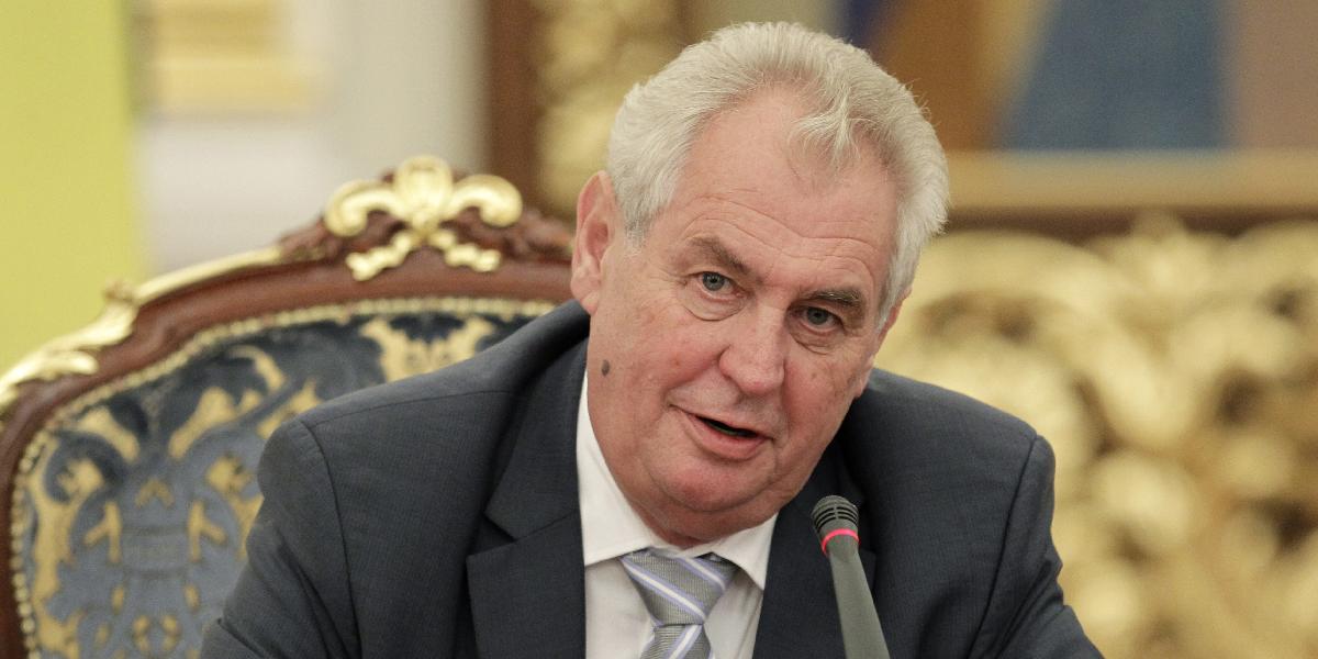 Dramatická situácia po voľbách: Zeman odporučil Sobotkovi, aby odstúpil z funkcie predsedu ČSSD