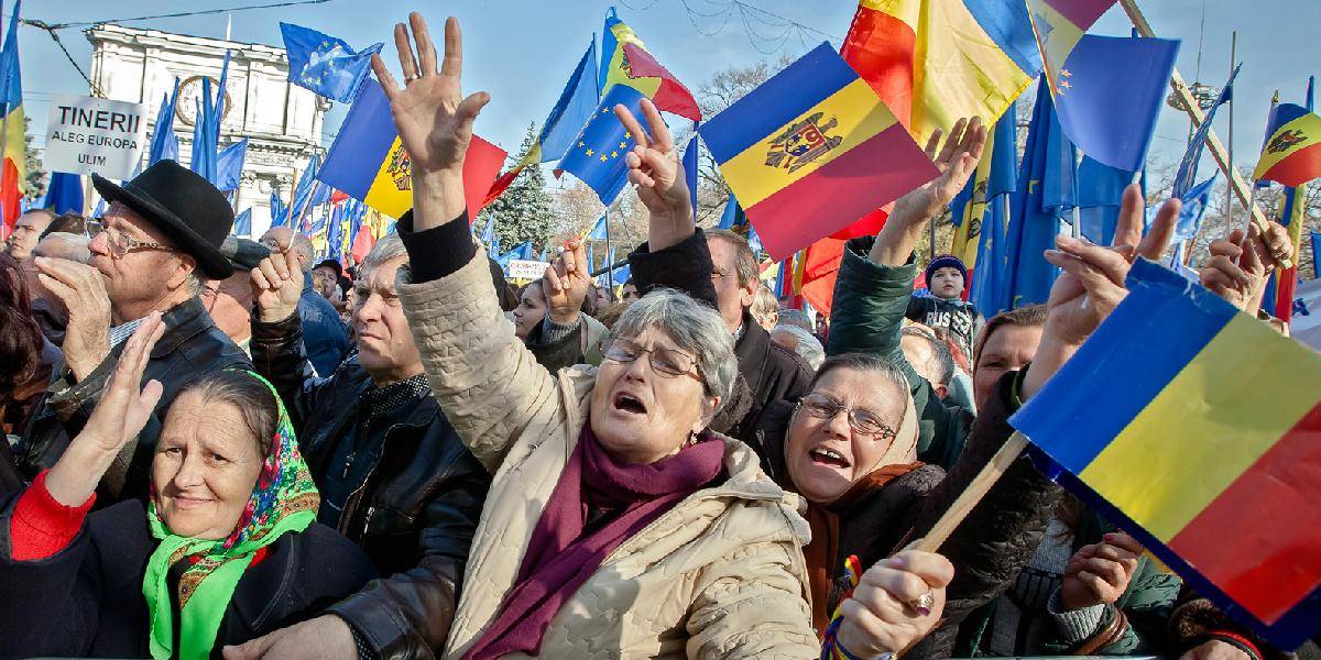 Za vstup do EÚ demonštrovalo v Moldavsku 70-tisíc ľudí