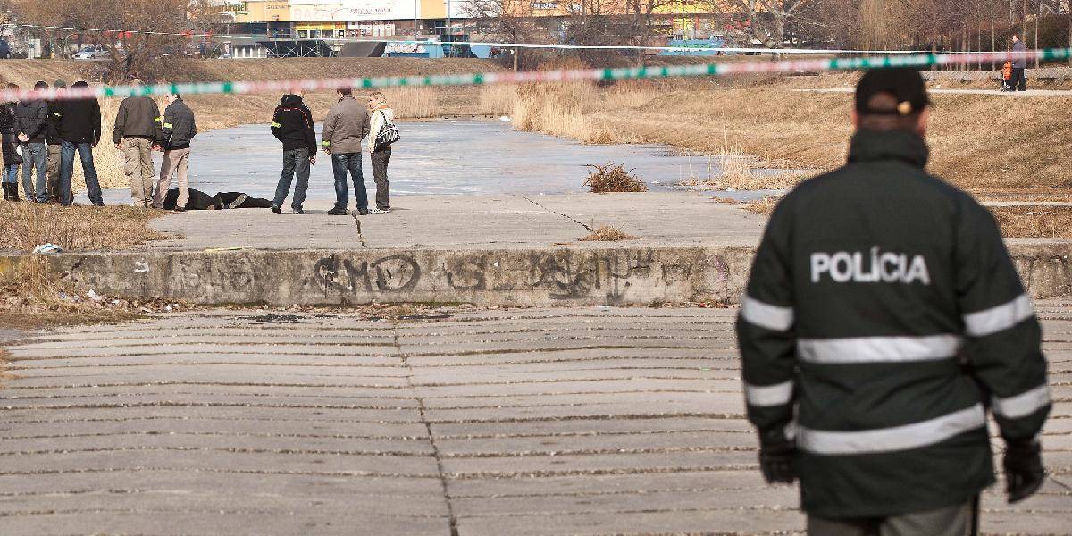 V bratislavskej garáži našli mŕtvolu 36-ročného muža