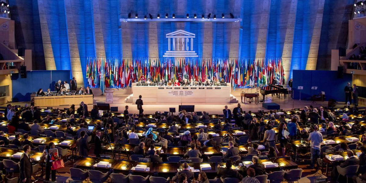 Spojené štáty stratili hlasovacie právo v UNESCO pre neplatenie členského