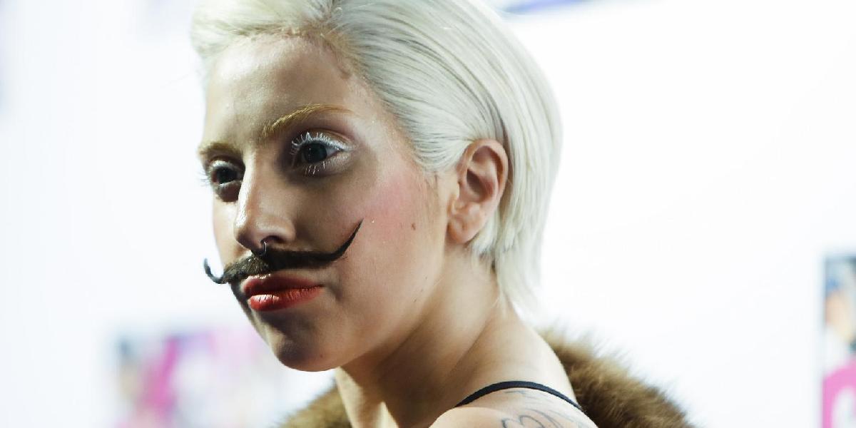 Lady Gaga mala po dokončení albumu Artpop depresiu