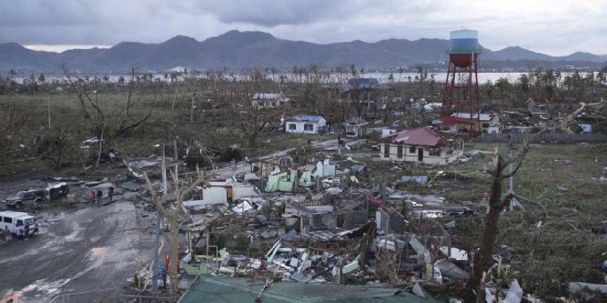 Počet obetí supertajfúnu Haiyan odhadujú na 10-tisíc