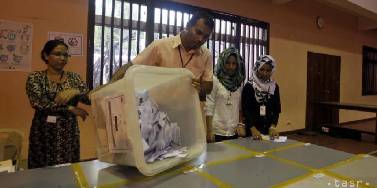 Maldivy: Súd nariadil odloženie druhého kola prezidentských volieb