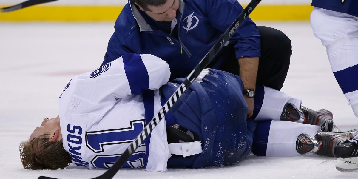 NHL: Stamkos si zlomil holennú kosť, možno príde o ZOH