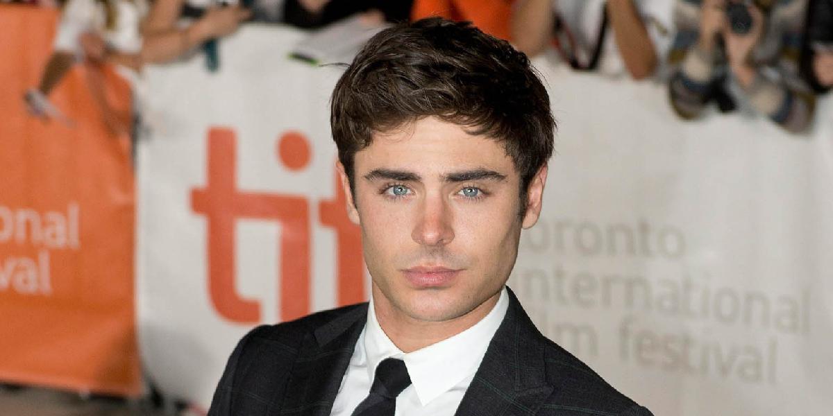 Americký herec Zac Efron si zlomil čeľusť: Pošmykol sa na kaluži vody